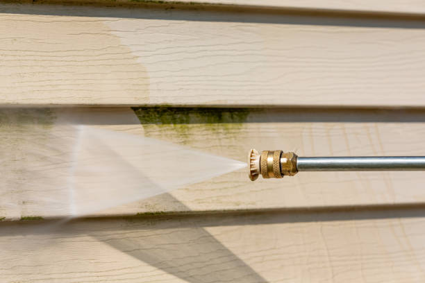 Best Deck Cleaning Services  in Hewlett, NY